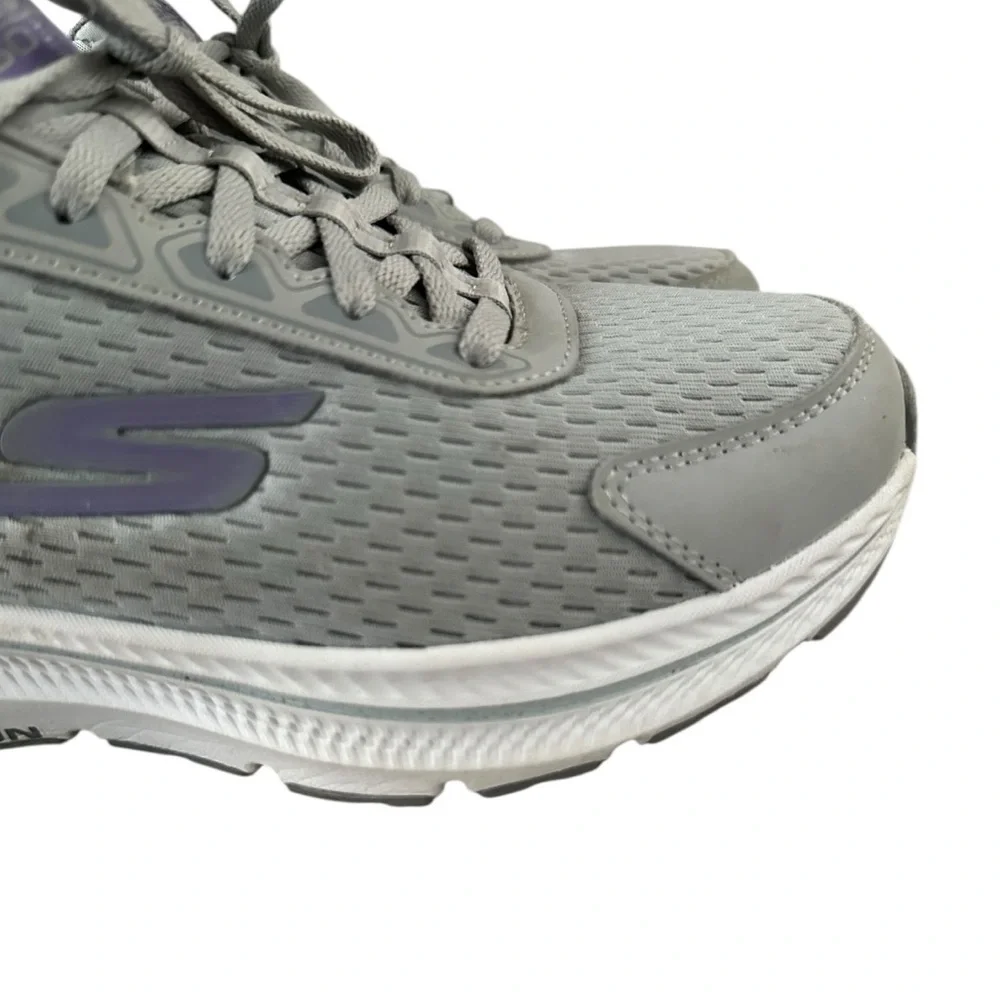 Skechers go run